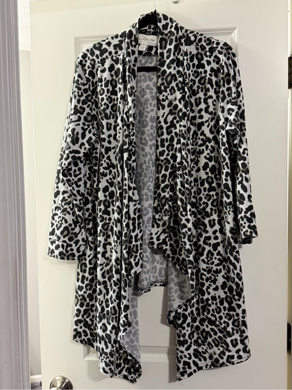 French Laundry Black and White Leopard Print Cardigan Size 1X
